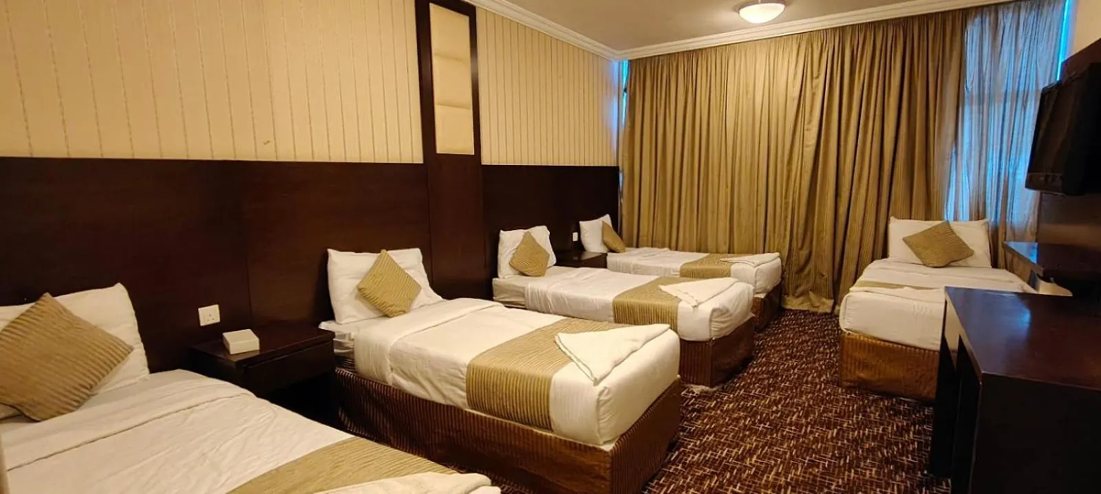Elaf Almaqamah Nour Althuria Hotel